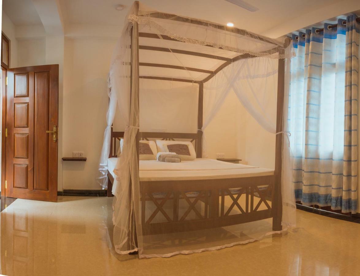Guesthouse Bodensee Hikkaduwa Exterior photo
